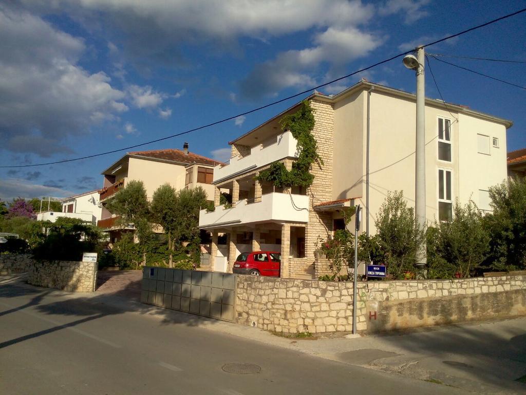 Apartment Nikica Trogir Buitenkant foto